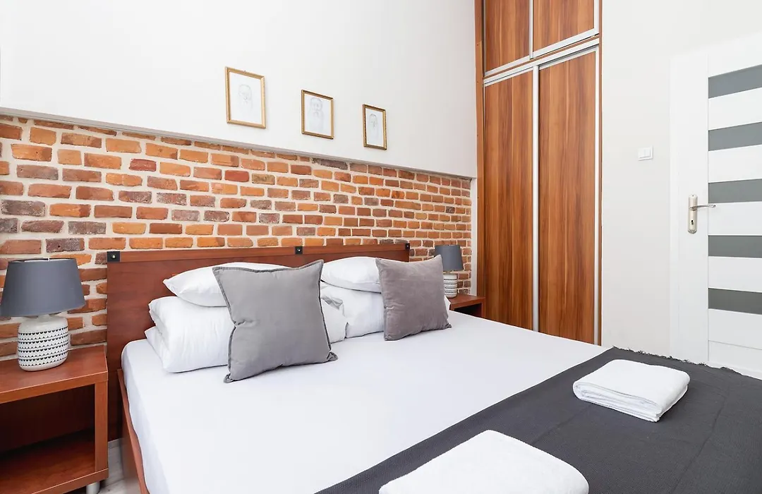 Rose Aura Stay - 2 Bedrooms - Kazimierz District-1